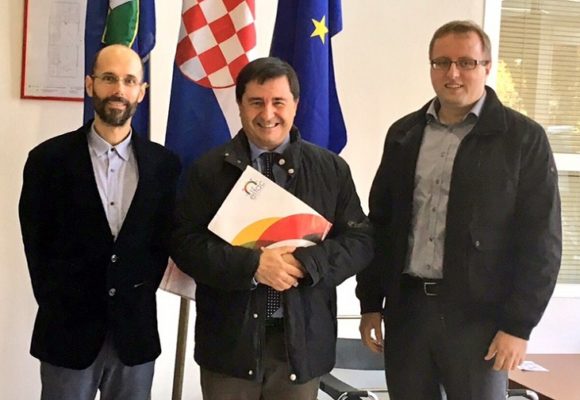 Glavni tajnik ELFAC-a posjetio udrugu Obitelji 3plus Glavni tajnik ELFAC-a posjetio udrugu Obitelji 3plus